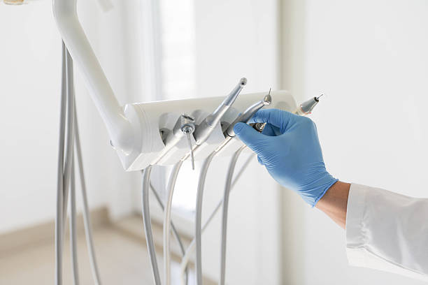24/7 Emergency Dental Implants experts in Hamshire, TX